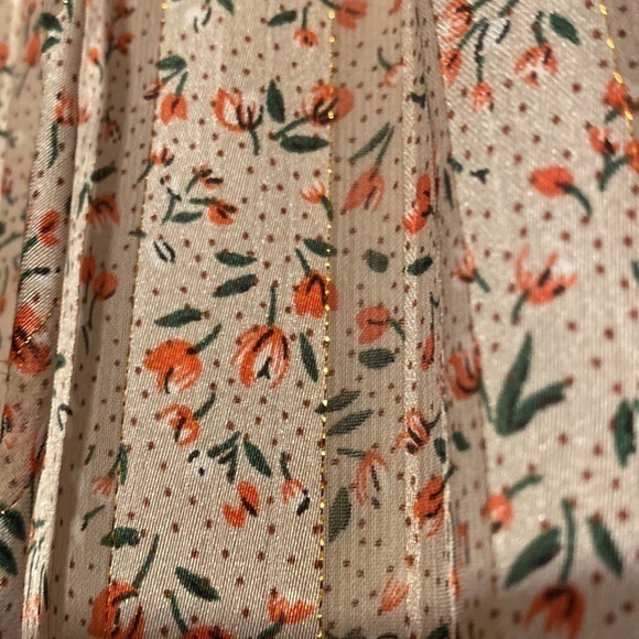 Pink Lily Ruffle Sleeve‎ Top - Picture 4 of 6